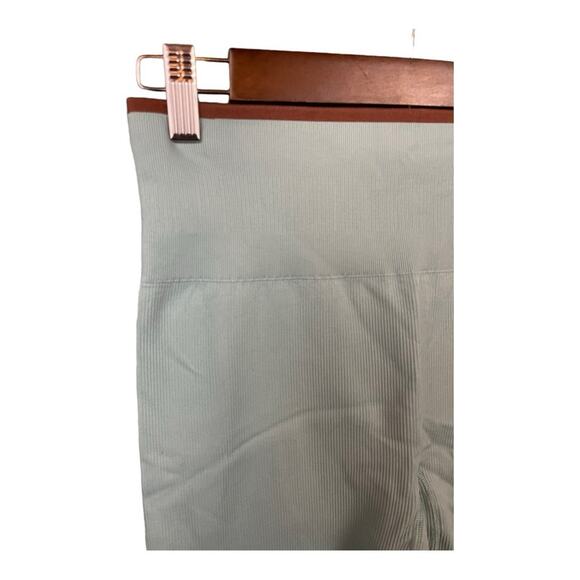 Outdoor Voices Seamless Rib 7/8 Legging in Storm Size M‎ NWT - Picture 5 of 10